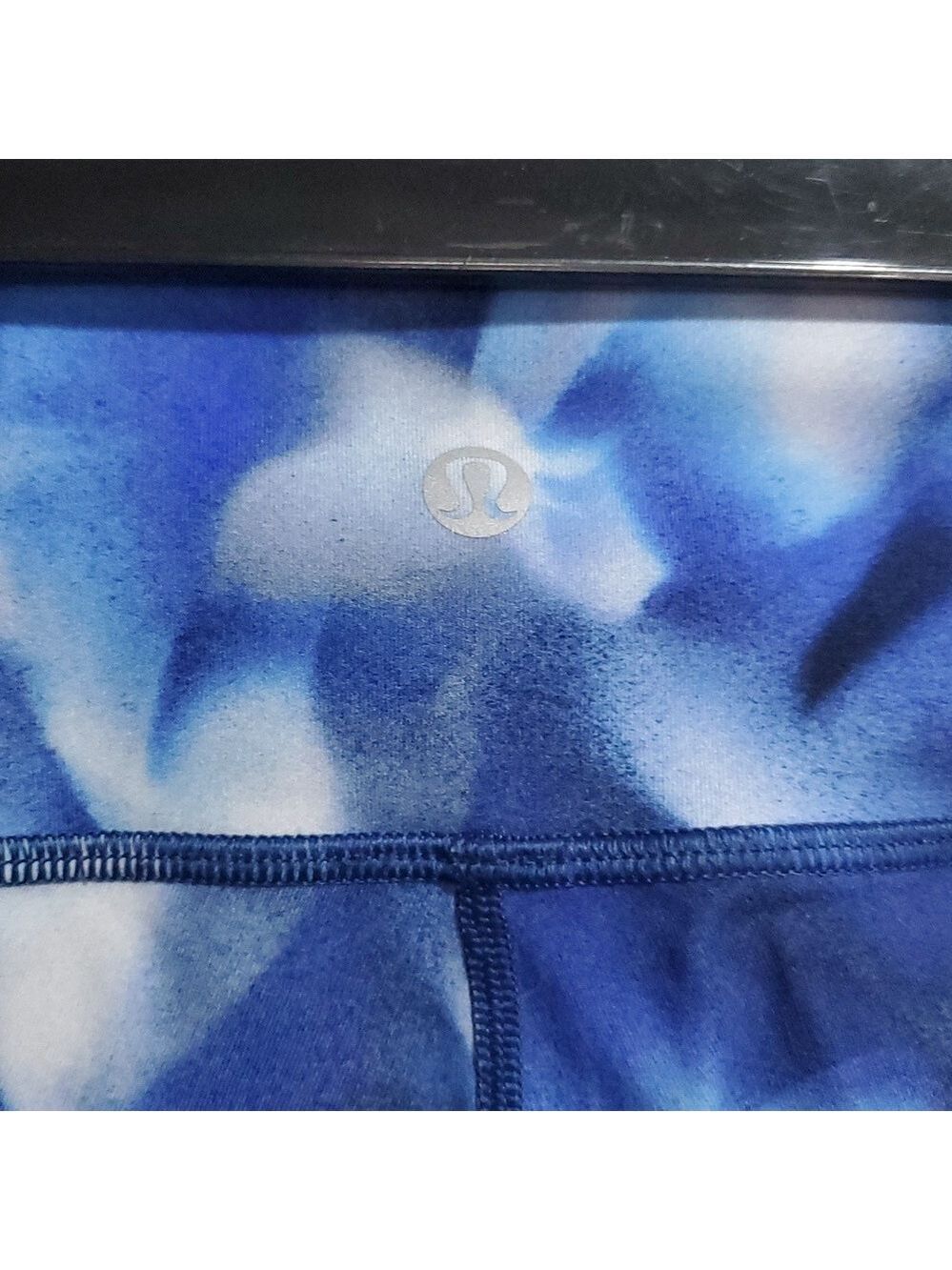 Lululemon Wunder Under Tight Blue Low Rise Leggings Size 4 - Picture 4 of 5